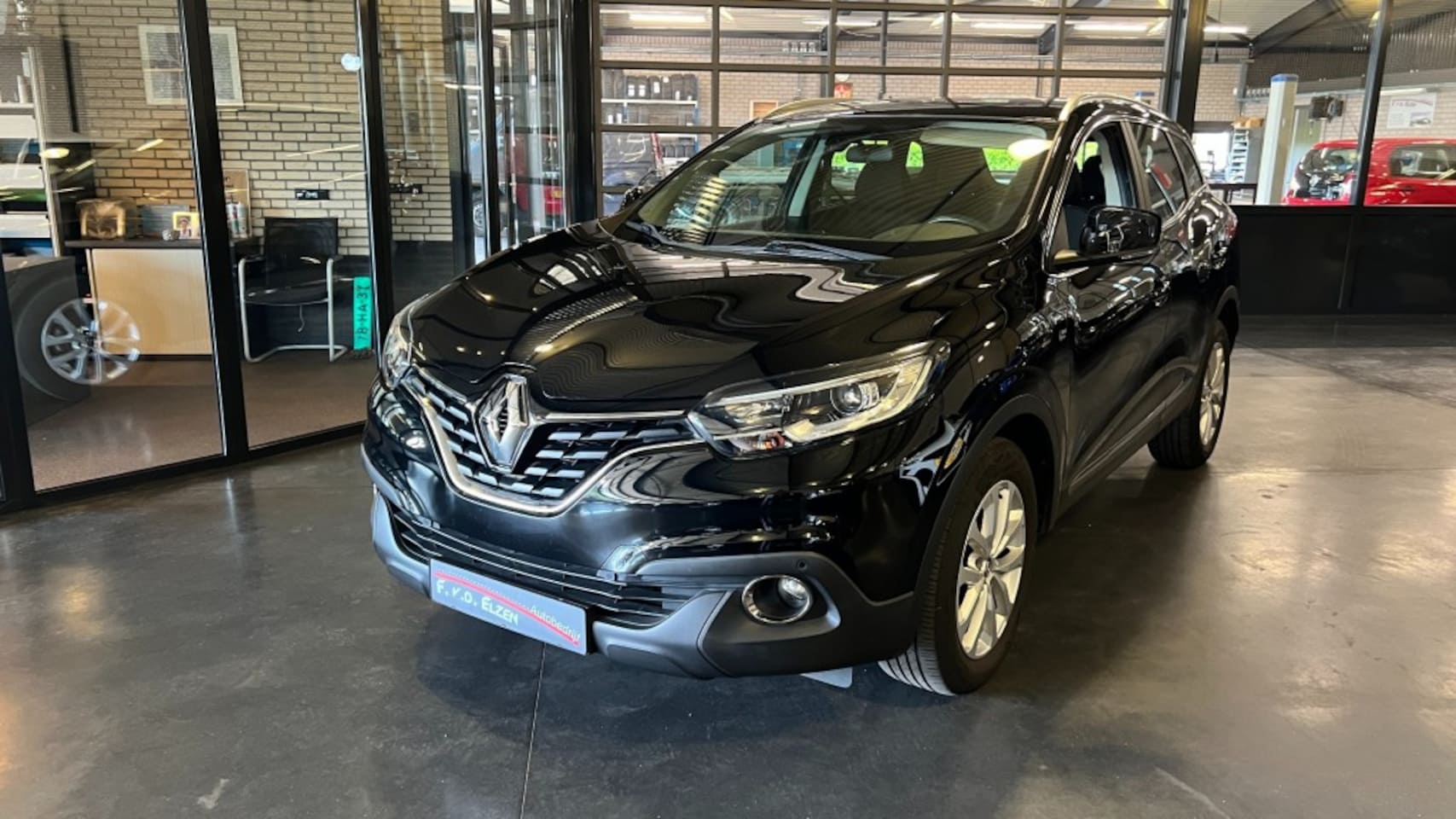 Renault Kadjar - 1.2 TCE INTENS AUTOMAAT - AutoWereld.nl