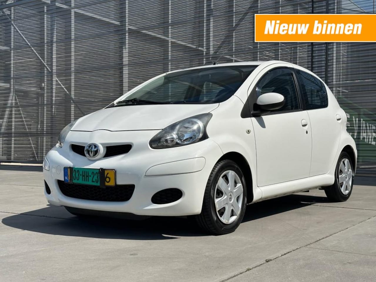 Toyota Aygo - 1.0-12V COMFORT NAV. AIRCO !! APK 10-7-2027 !! - AutoWereld.nl