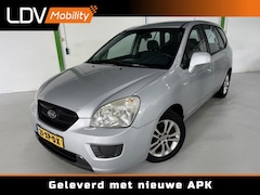 Kia Carens - 2.0 CVVT X-TRA / Trekhaak / Airco / Bluetooth / APK 09-05-2027