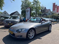 Honda S2000 - 2.0I VTEC 241PK NL-AUTO / LEDER / AIRCO / ELEK. DAK / 17'' LM-VELGEN / ELEK. RAMEN / METAL