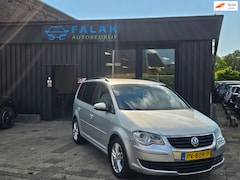 Volkswagen Touran - 1.4 TSI Highline 7 personen