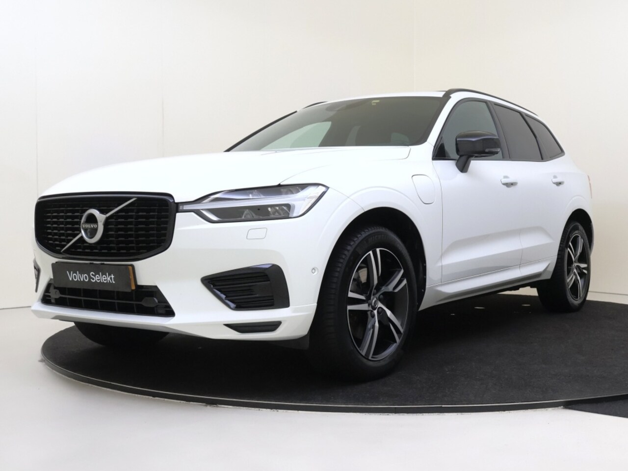 Volvo XC60 - T8 R-Design | 360° Camera | Panoramadak | Head-Up | BLIS | - AutoWereld.nl