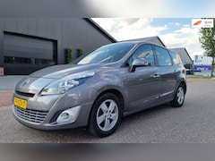 Renault Grand Scénic - 2.0 Dynamique AUT NAVI PSENSOR CRUISE TREKHAAK 2 X SLEUTELS