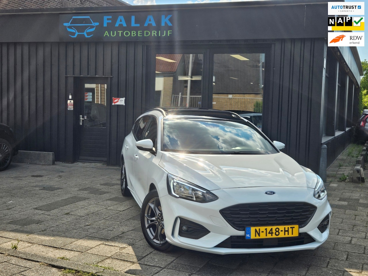 Ford Focus Wagon - 1.5 EcoBoost ST Line X Business 1.5 EcoBoost ST Line X Business - AutoWereld.nl