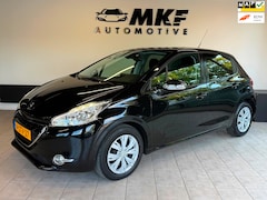 Peugeot 208 - 1.2 VTi Oxygo 5D 2013 Zwart Airco/Carplay/LMV