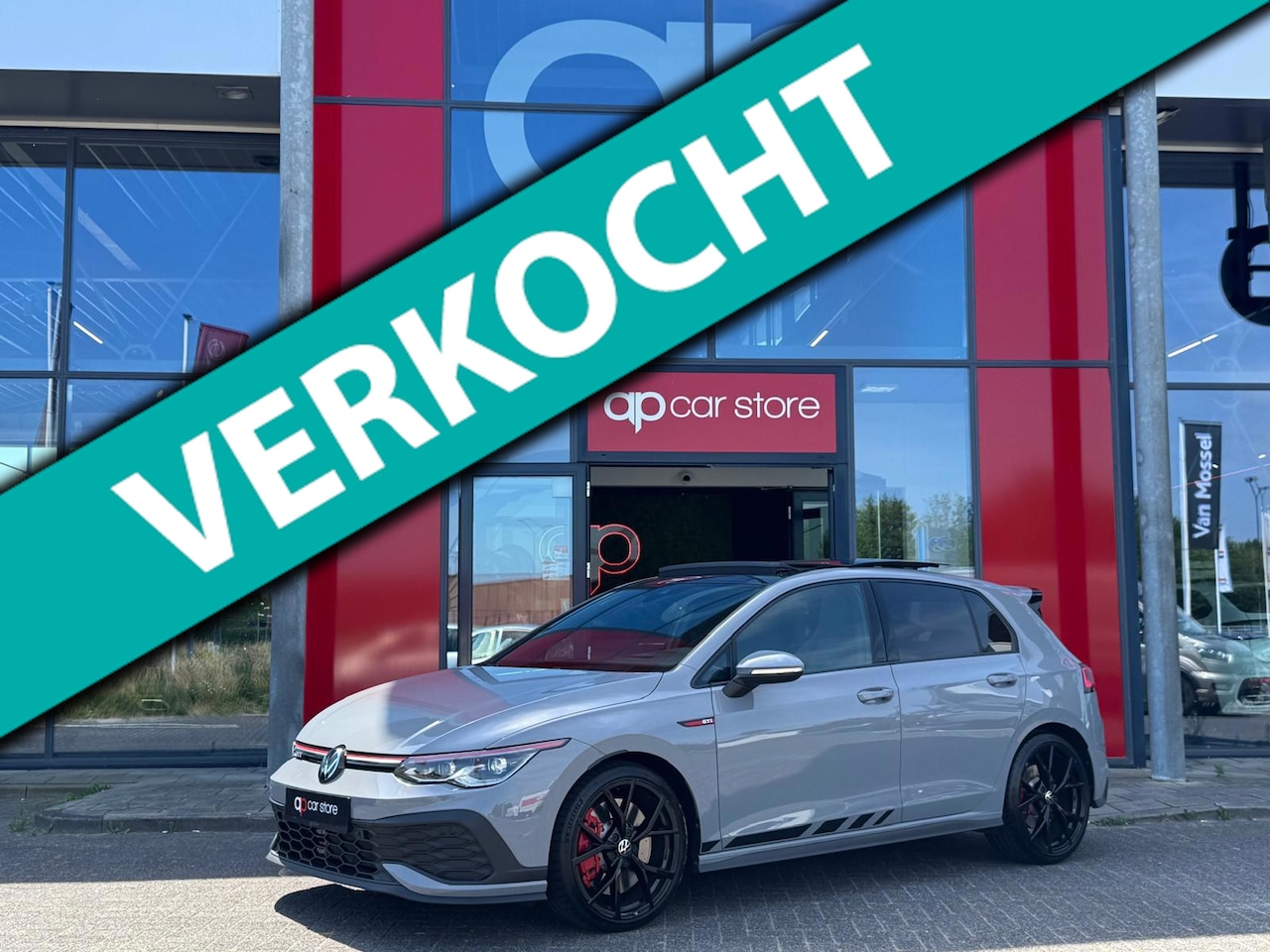 Volkswagen Golf - 2.0 TSI GTI Clubsport Panorama LED Head-Up Camera Parksens. - AutoWereld.nl