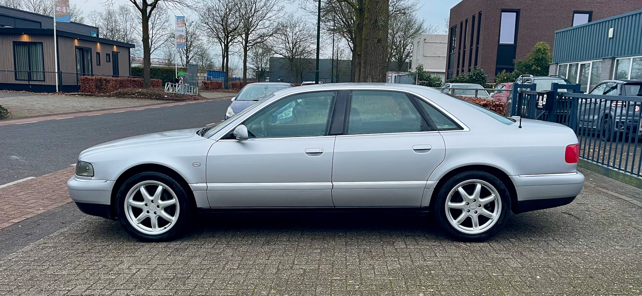 Audi A8 - 2.5 TDI - AutoWereld.nl