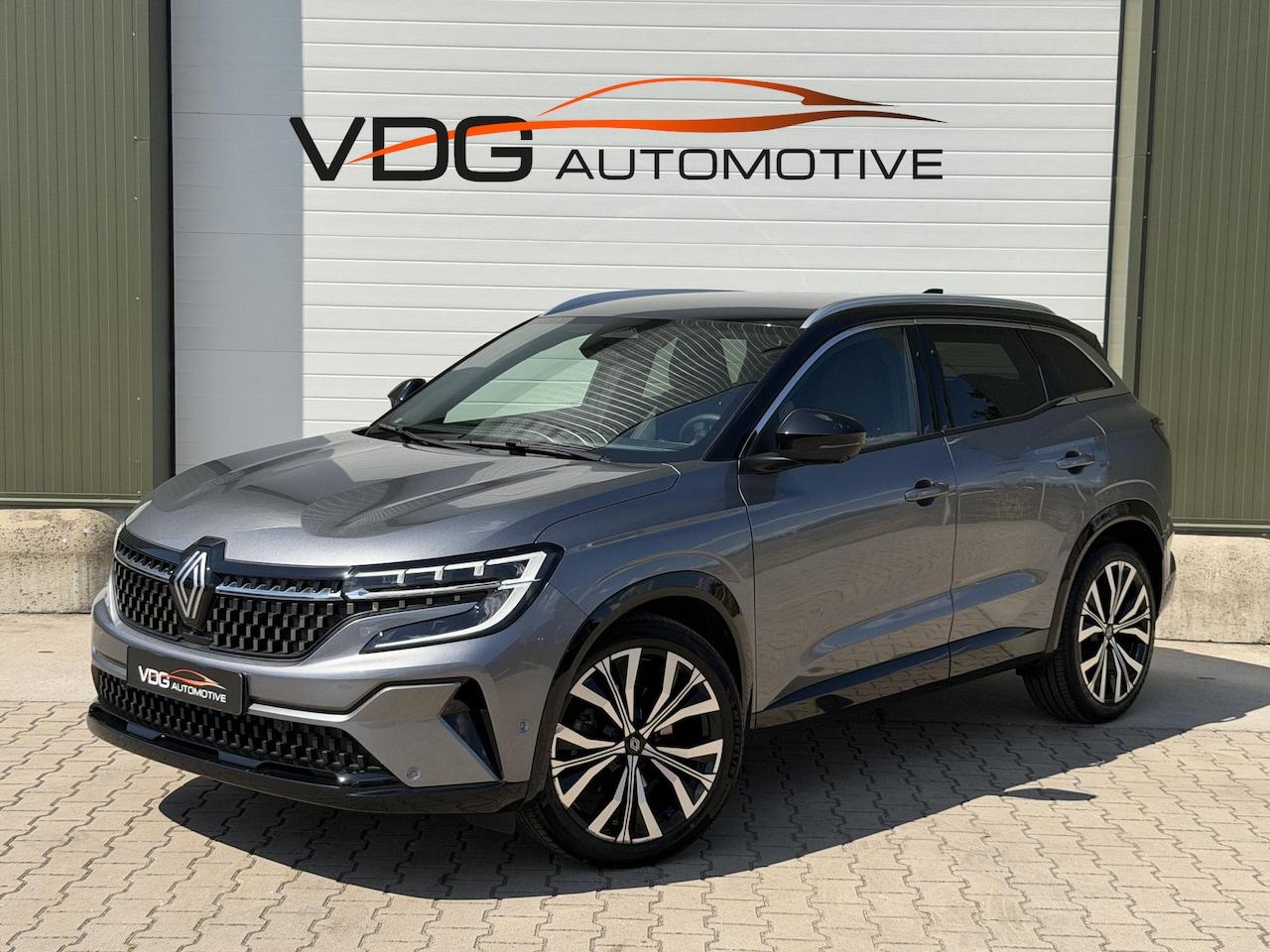 Renault Austral - E-Tech Full hybrid 200 Iconic / Adaptive Cruise / 360 camera / Electr Klep / Electr Bestuu - AutoWereld.nl