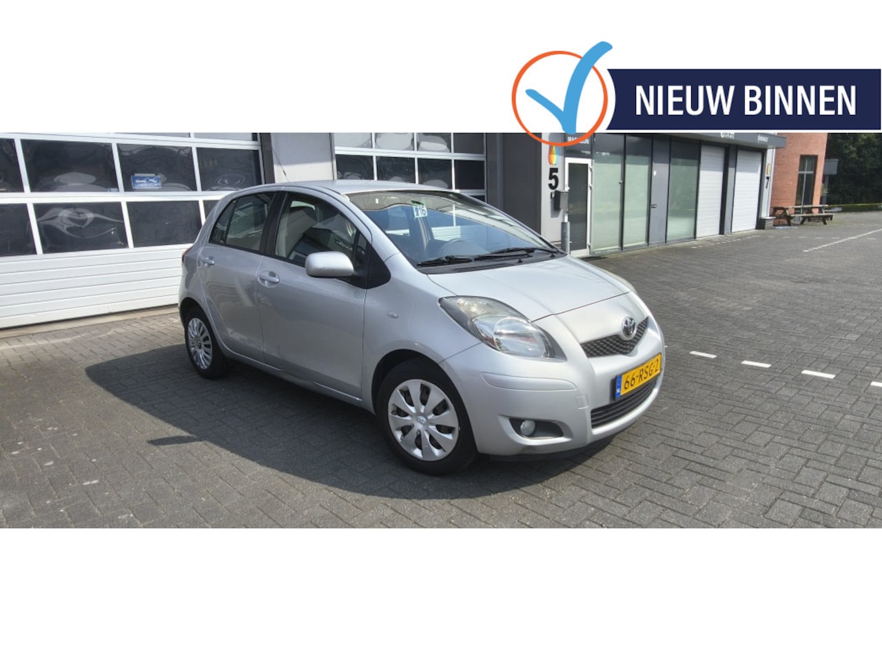 Toyota Yaris - 1.3 VVTi Executive ; Trekhaak ; Cruise- en Climate control. - AutoWereld.nl