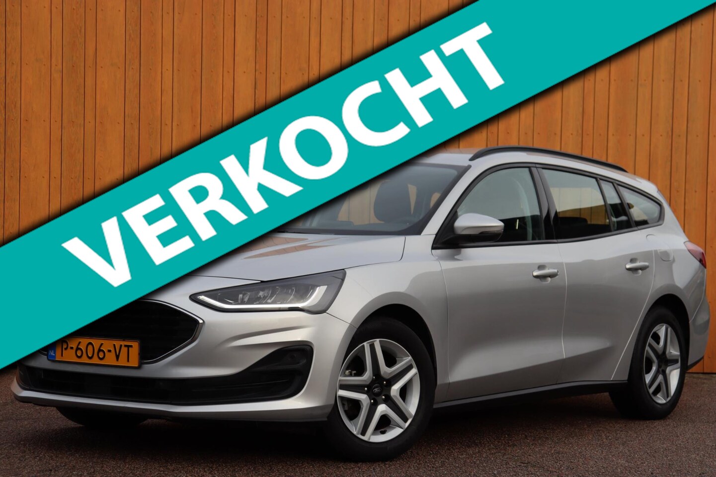 Ford Focus Wagon - 1.0 EcoBoost Hybrid Connected org.NL - AutoWereld.nl