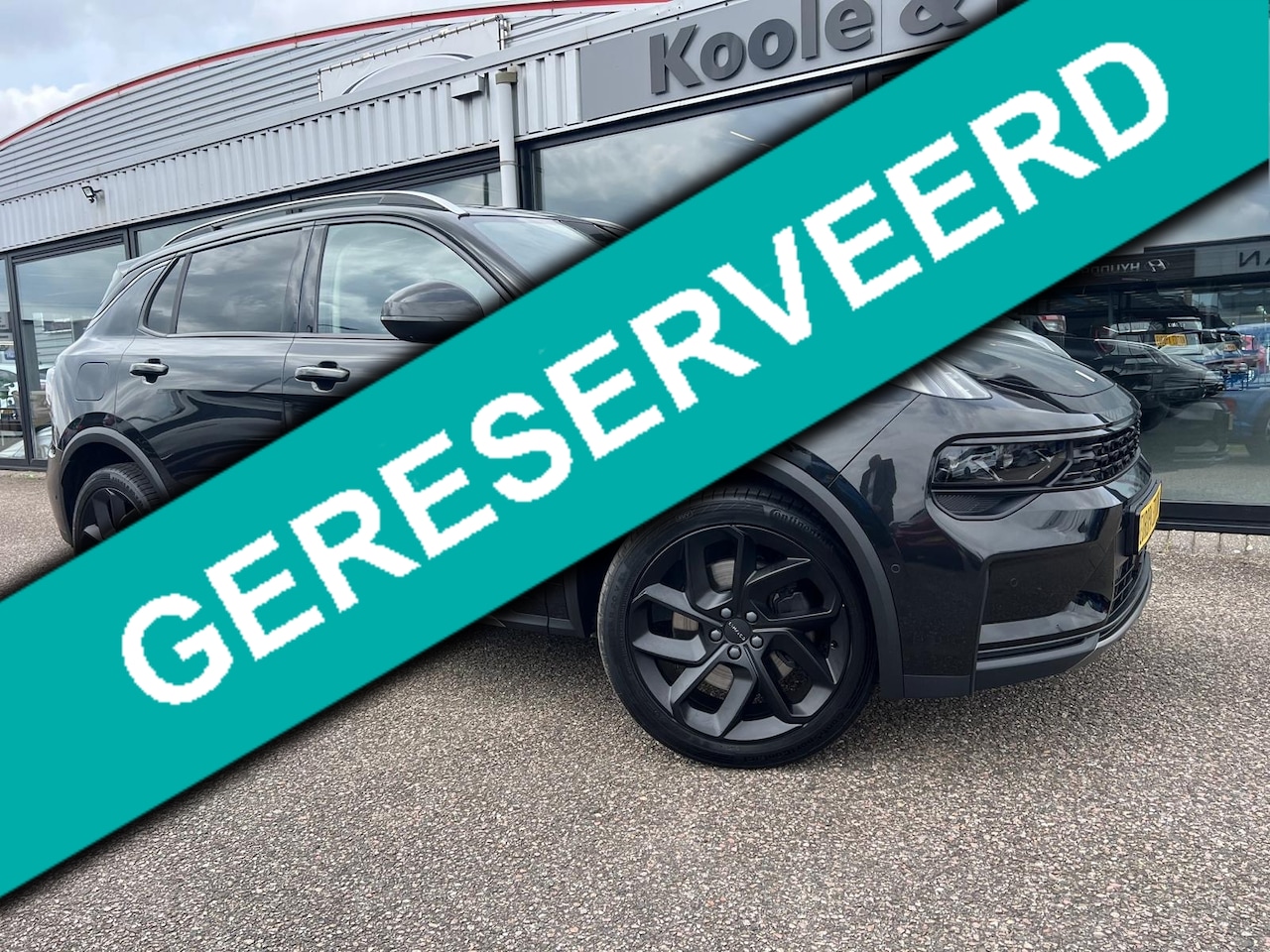 Lynk & Co 01 - 1.5 261pk PHEV , Black Edition , Panoramadak , Adaptive cc , Carplay , - AutoWereld.nl