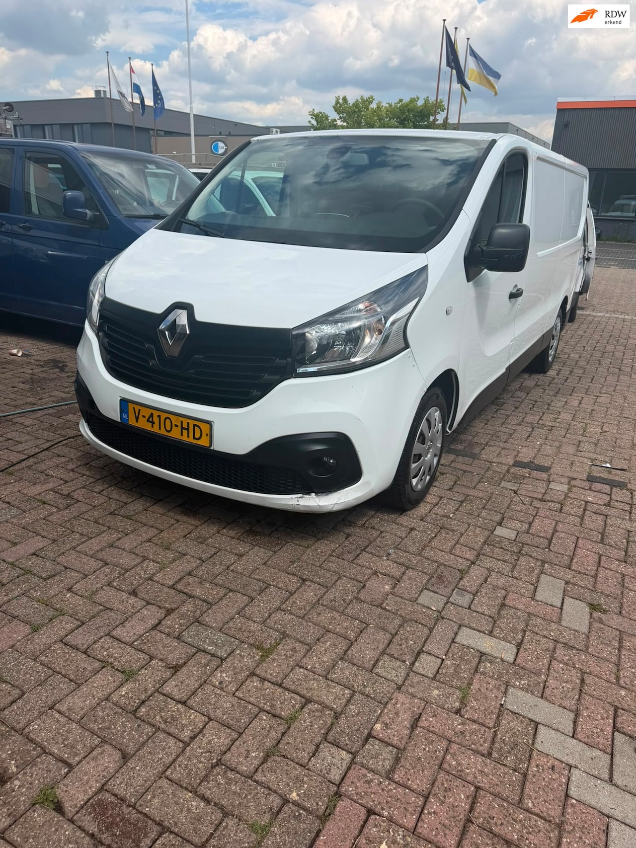 Renault Trafic - 1.6 dCi T29 L2H1 Comfort euro 6 nieuwe bak en koppeling - AutoWereld.nl