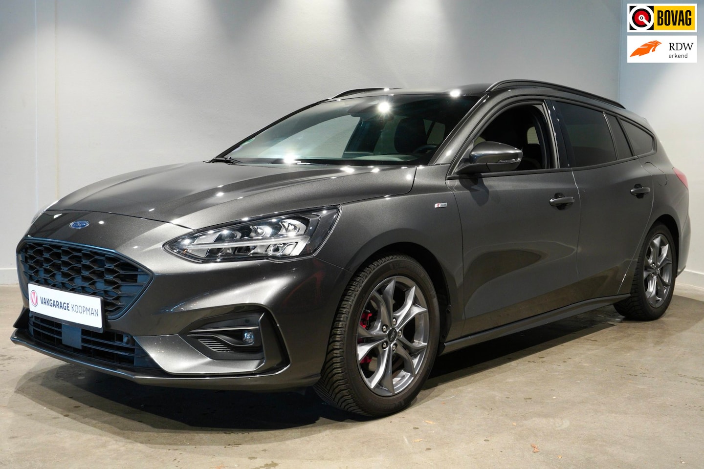 Ford Focus Wagon - 1.5 EcoBoost ST Line X Automaat|Cruise|Camera - AutoWereld.nl