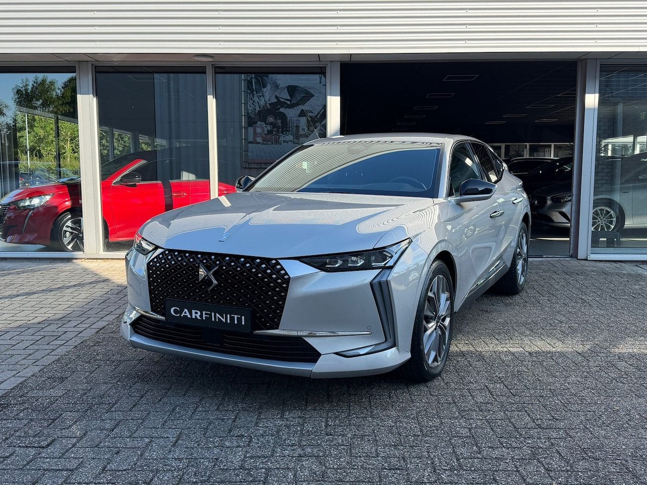 DS 4 - E-Tense Performance Line PHEV 225 Pk | Navigatie | Cruise | 360 Camera | Clima | Side assi - AutoWereld.nl