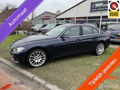 BMW 3-serie - 320i Executive AUTOMAAT/NAVIGATIE/18''LMV