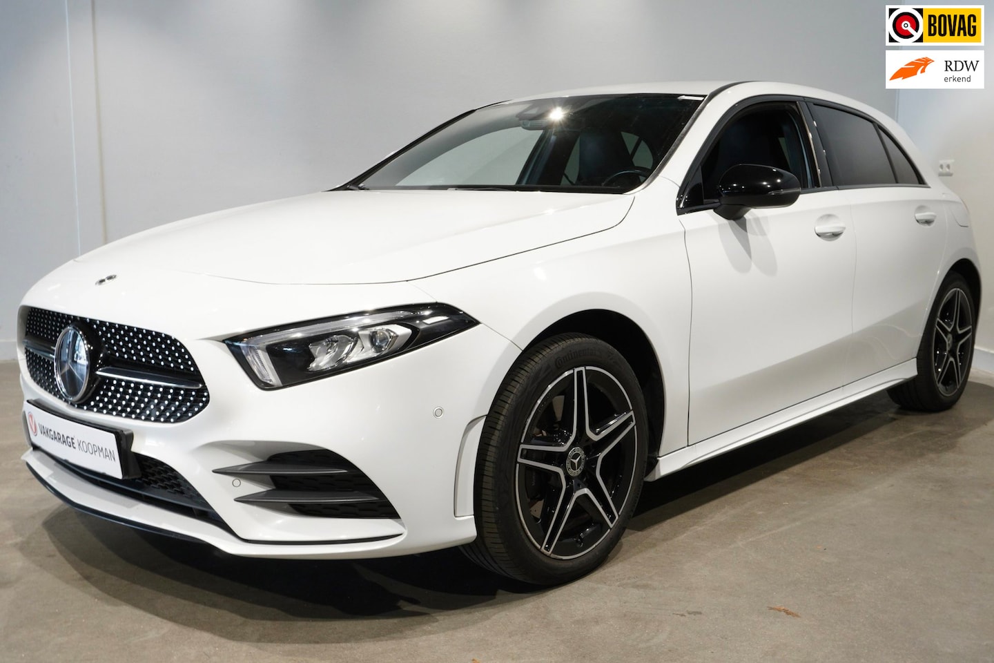 Mercedes-Benz A-klasse - 250 e AMG Night Trekhaak/ACC/stoelverwarming - AutoWereld.nl