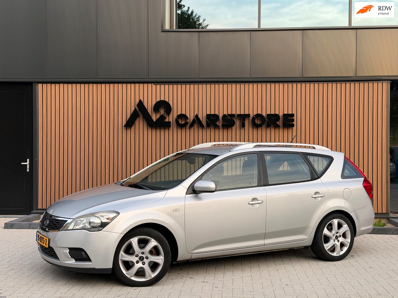 Kia Cee'd Sporty Wagon - 1.6 CVVT X-tra AIRCO NAVI APK - AutoWereld.nl