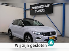 Volkswagen T-Roc - 1.5 TSI Sport Business R-Line Automaat - Airco, Cruise, Panodak, Carplay, Virtual Display,