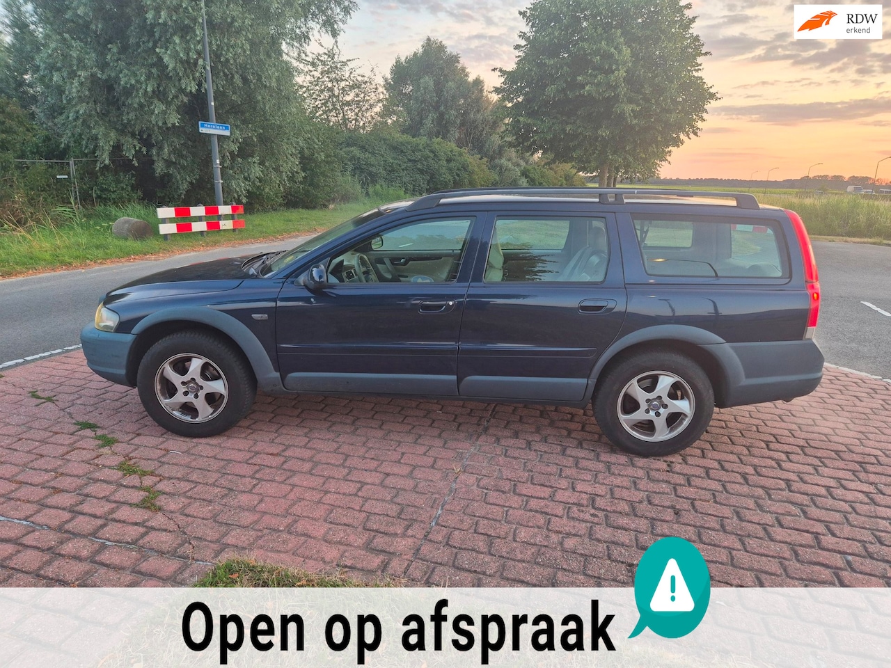 Volvo V70 Cross Country - 2.4 T Geartr. Comf. 2.4 T Geartr. Comf. - AutoWereld.nl