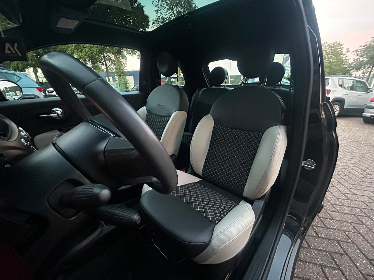 Fiat 500 - 1.0 Hybrid Star|Glasdak|PDC|Carplay|Netjes Onderhouden!