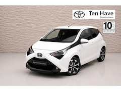 Toyota Aygo - 1.0 VVT-i x-First MT | 15” lichtmetalen velgen ‘zwart-gepolijst’ | Privacy glass achterrui