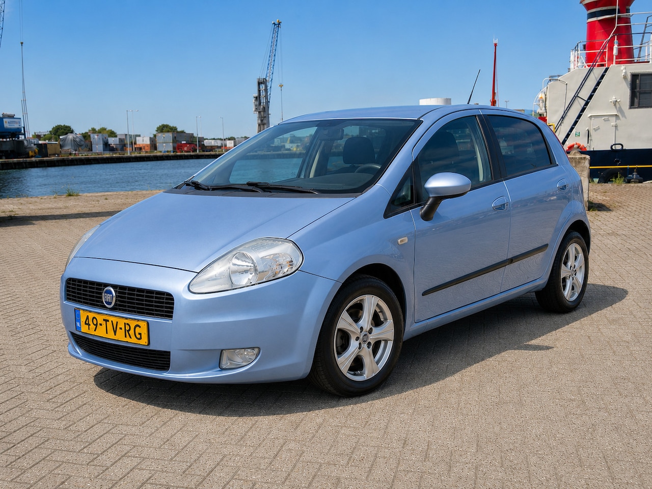 Fiat Grande Punto - 1.4 Automaat - Carplay - Airco - NW APK - NAP! - AutoWereld.nl