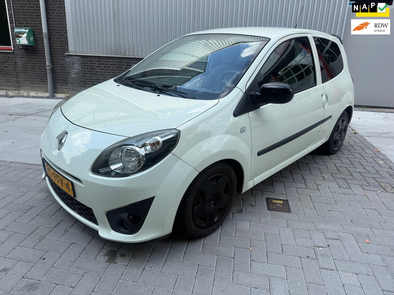 Renault Twingo - 1.2-16V Collection 1.2-16V Collection - AutoWereld.nl