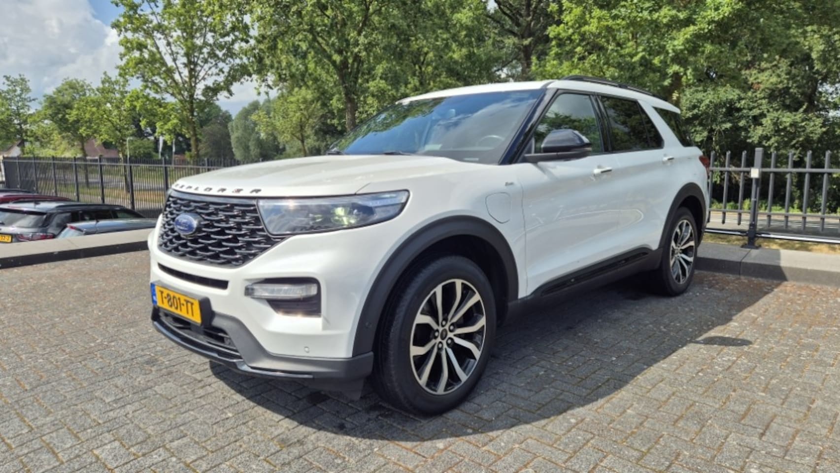 Ford Explorer - 3.0 V6 EcoBoost PHEV ST-Line 457PK 7P - AutoWereld.nl