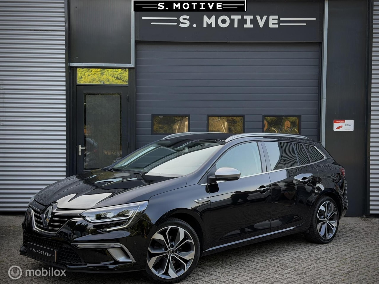 Renault Mégane Estate - 1.3 TCe GT-Line 1.3 TCe GT-Line, Trekhaak, Keyless, Camera, Led. - AutoWereld.nl