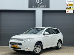 Mitsubishi Outlander - 2.0 PHEV Business Edition / CAMERA NAVI