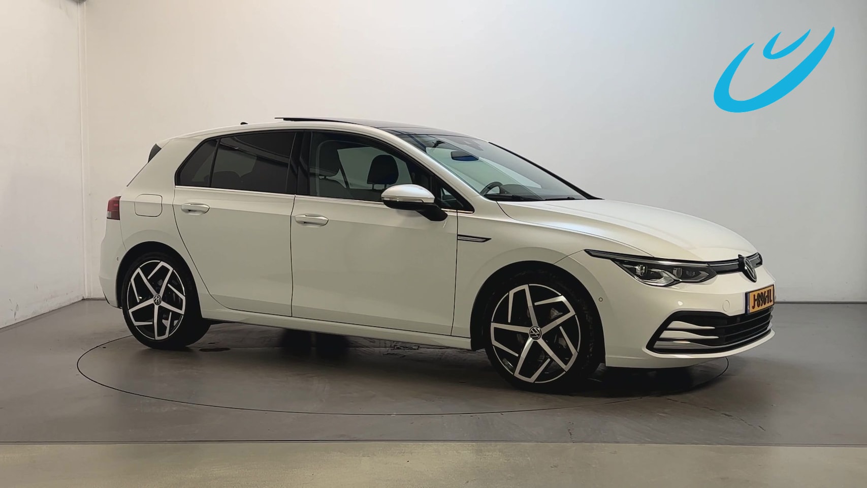 Volkswagen Golf - 1.5 eTSI 150pk DSG Style LED Panormadak Stoelverwarming Sfeerverlichting - AutoWereld.nl