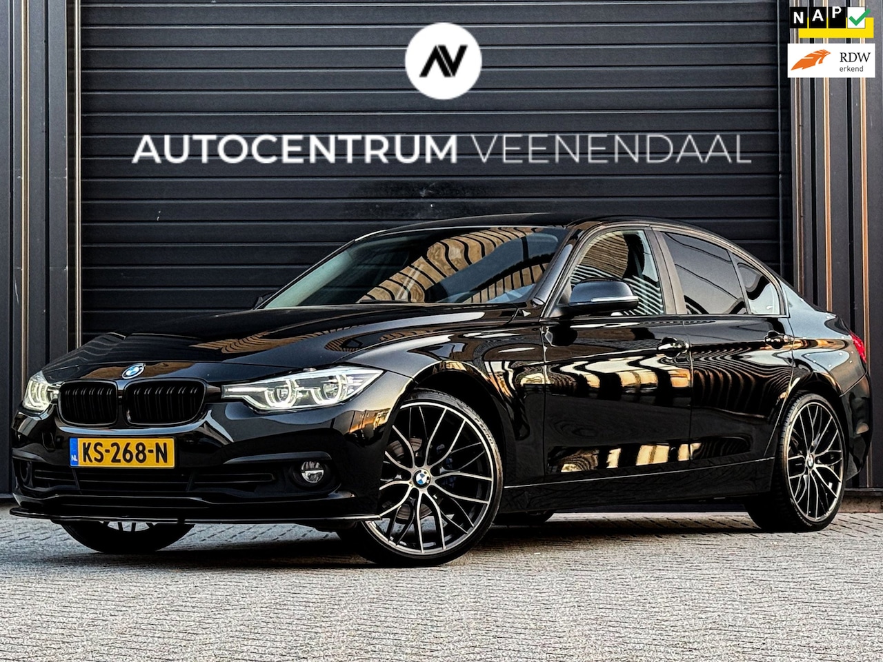 BMW 3-serie - 318i High Executive AUT 20'' M-SPORT/LEDER/CARPLAY/NAP - AutoWereld.nl