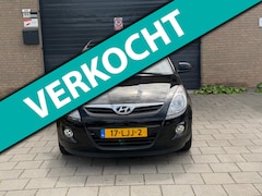 Hyundai i20 - 1.2i DynamicVersion Apk Airco Dealer onderhoud elektrische pakket Trekhaak