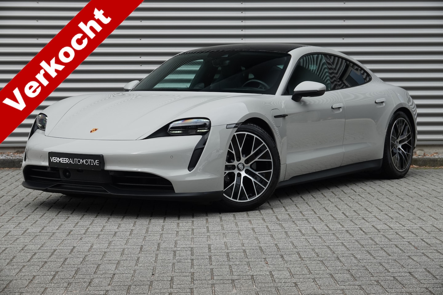 Porsche Taycan - Performance 84 kWh | Warmtepomp | Panoramadak | Adaptive Cruise Control | Krijt | Luchtver - AutoWereld.nl