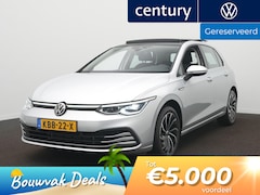 Volkswagen Golf - 1.5 eTSI Style Panoramisch schuif-kanteldak - Navigatie - ACC - Camera - Ergo-Active bestu