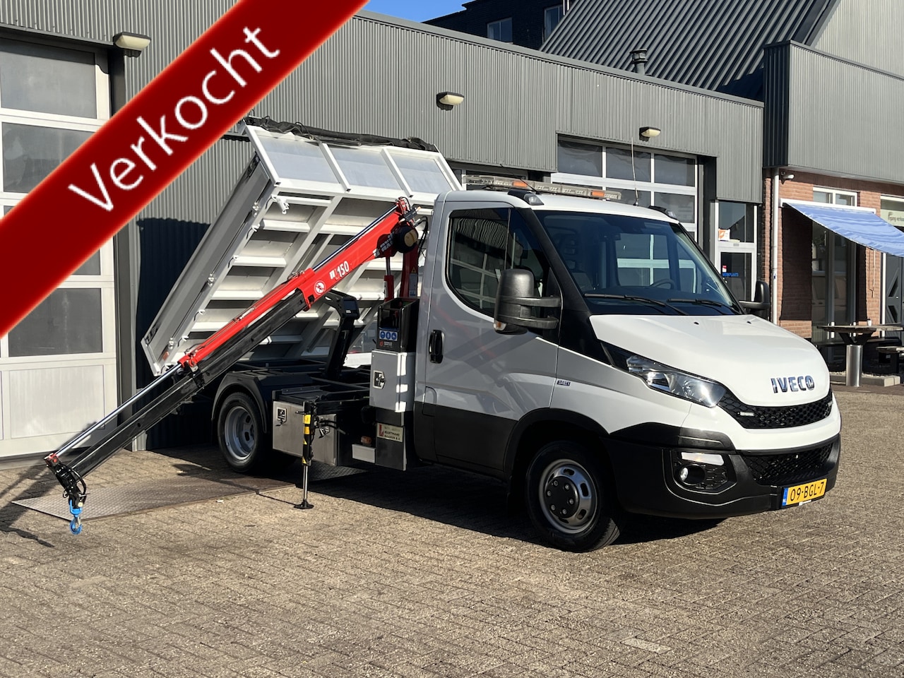 Iveco Daily - 50C17 Maxilift 150 Laadkraan 3 zijden Kipper 3-Persoons Open laadbak Pick-up PTO Airco Nid - AutoWereld.nl