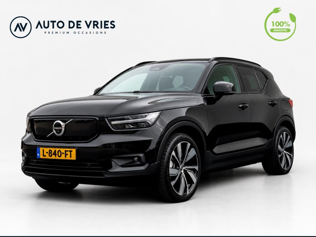 Volvo XC40 - Recharge P8 AWD 408pk R-Design | SOH 91% | Panoramadak | 360 Camera | Harman/Kardon | Trek - AutoWereld.nl