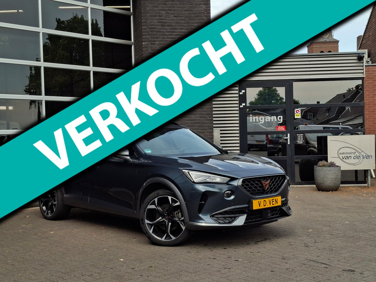 CUPRA Formentor - 1.4 e-Hybrid Business | Zwenkbare trekhaak | Achteruitrij Camera |88% SOH - AutoWereld.nl