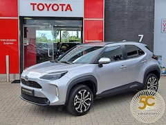 Toyota Yaris Cross - 1.5 Hybrid 115 First Edition APPLE/ANDROID STOEL/STUURVERWARMING NAVI AD-CRUISE PRIVACY-GL