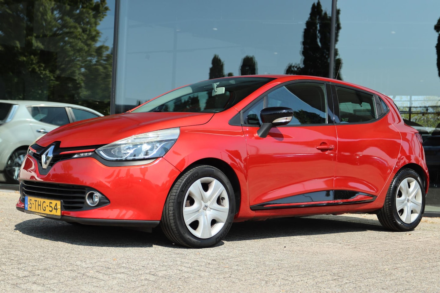 Renault Clio - 0.9 TCE DYNAMIQUE | NAVI | AIRCO | CRUISE | BASSREFLEX - AutoWereld.nl