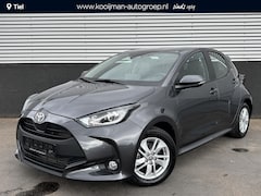 Toyota Yaris - 1.5 Hybrid 115 Business Plus Parkeersensoren voor + achter, Stoelverwarming & Stuurwiel ve