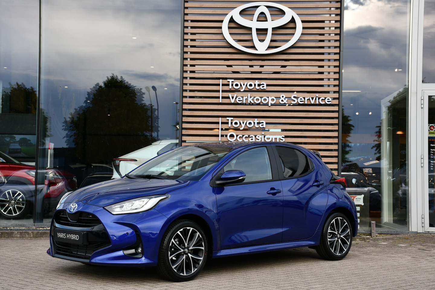 Toyota Yaris - 1.5 Hybrid 115 Dynamic Automaat 116pk | Comfort pakket | Dodehoek detector | Achteruitrijc - AutoWereld.nl