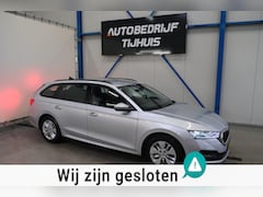 Skoda Octavia Combi - 1.0 e-TSI Ambition - N.A.P. Airco, Navi, Trekhaak, PDC