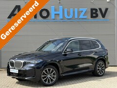 BMW X5 - xDrive50e M Sport Sky Lounge Panoramadak Wegklapbare trekhaak Harman-Kardon Sound Keyless