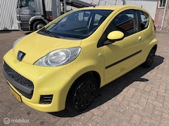 Peugeot 107 - 1.0-12V XR