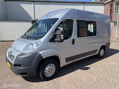 Peugeot Boxer - Bestel 330 2.2 HDI L2H2 rolstoelbus met lift