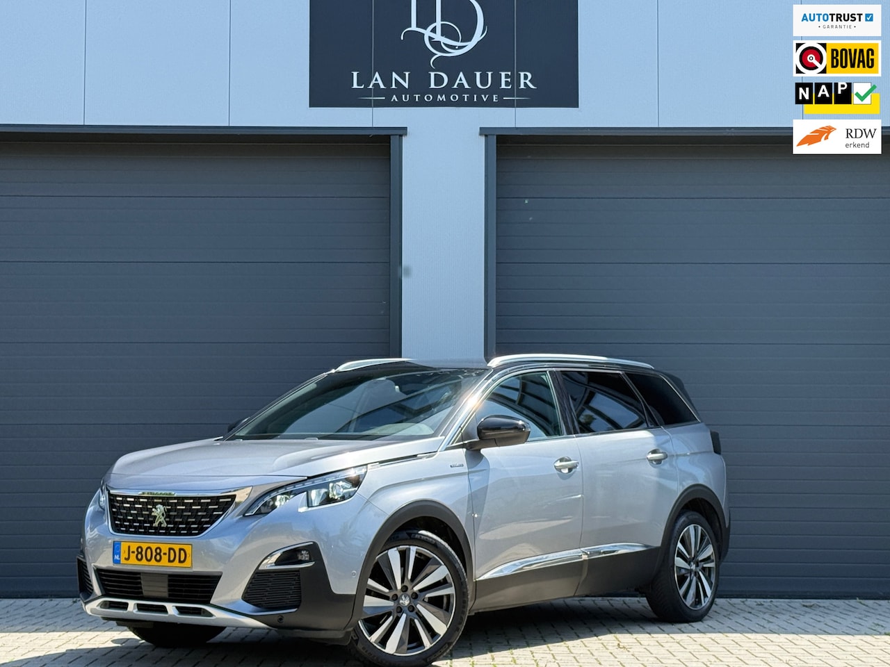 Peugeot 5008 - 1.2 PureTech GT-Line Avantage / AUTOMAAT / CAM - AutoWereld.nl