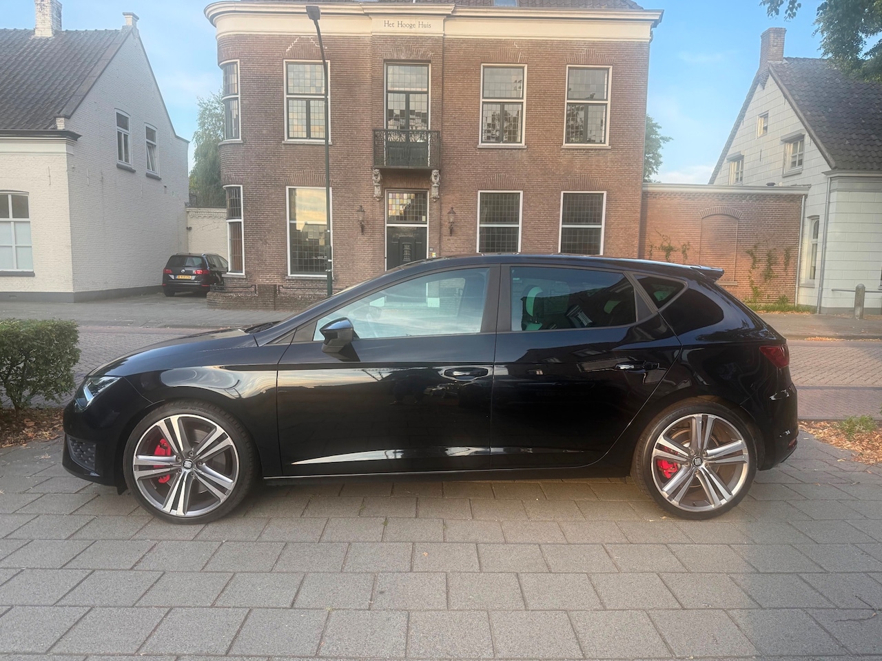 SEAT Leon - 2.0 TSI Cupra 280 PK EERSTE LAK LEER PANO DEALER ONDERHOUDEN - AutoWereld.nl