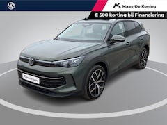 Volkswagen Tiguan - 1.5 eHybrid 150KW/204pk DSG Life Edition Panoramadak · Trekhaak · 360°Camera + Parkeersens
