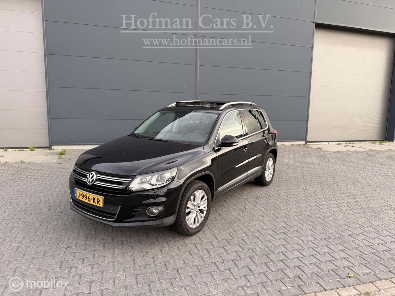Volkswagen Tiguan - 1.4 TSI Sport&Style | Panoramadak | Trekhaak | Nieuwe Distributieketting | 1.600 kg Trekge - AutoWereld.nl